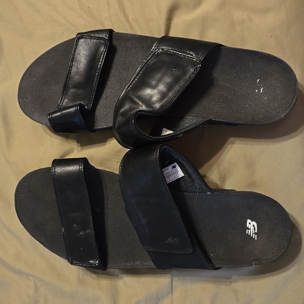 New Balance black women's sandals